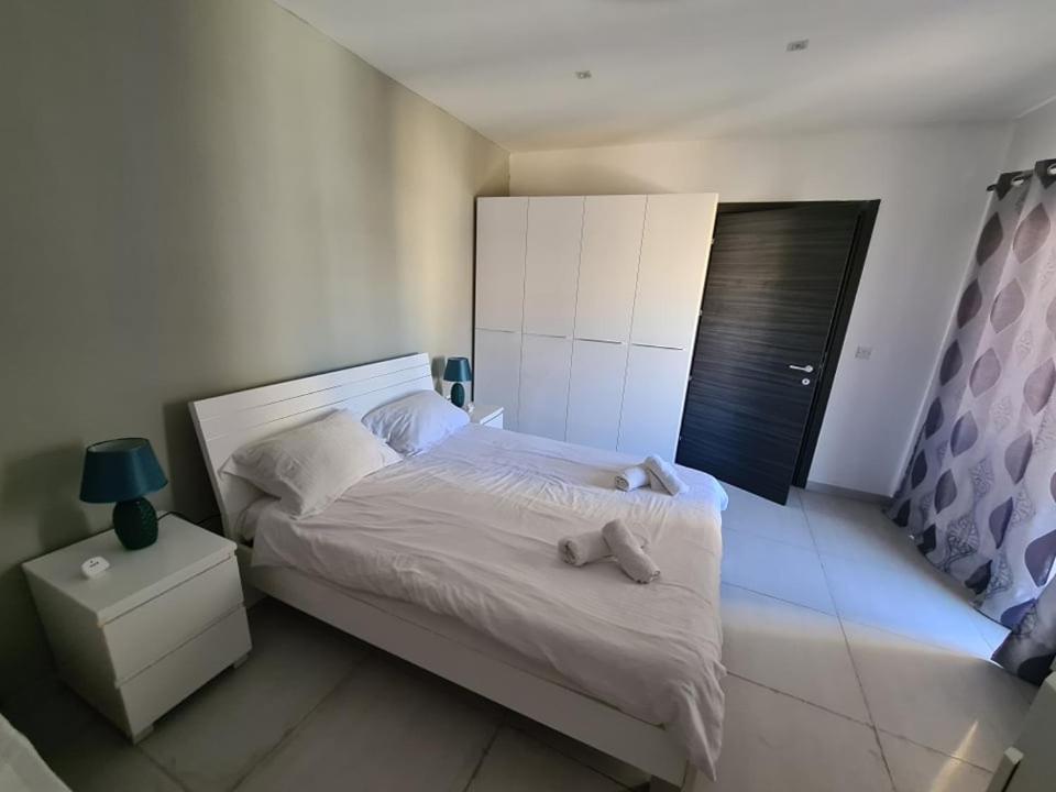 St Julians Central 2 Bedroom Apartment St. Julian's Exterior foto